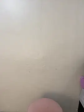 Elamesmamorena online show from February 7, 2026, 8:45 pm