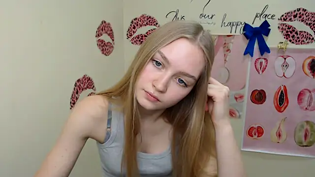 Snapshot of MademoiselleCl chatting on December 20, 2024, 12:27 pm MademoiselleCl online show from December 20, 2024, 12:27 pm