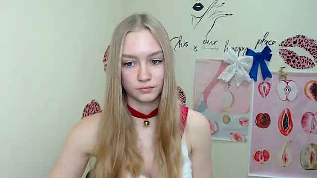 Snapshot of MademoiselleCl chatting on December 24, 2024, 9:39 am MademoiselleCl online show from December 24, 2024, 9:39 am