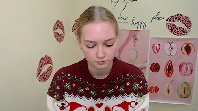 Snapshot of MademoiselleCl chatting on January 5, 2025, 10:10 am MademoiselleCl online show from January 5, 2025, 10:10 am