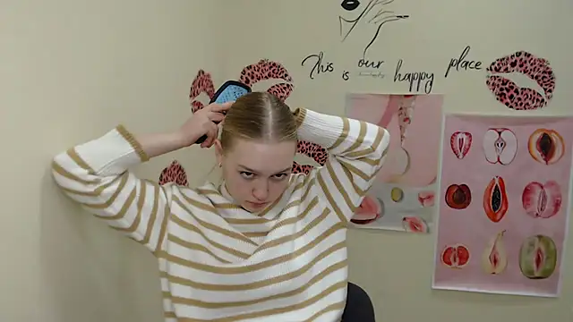 Snapshot of MademoiselleCl chatting on January 14, 2025, 11:31 am MademoiselleCl online show from January 14, 2025, 11:31 am