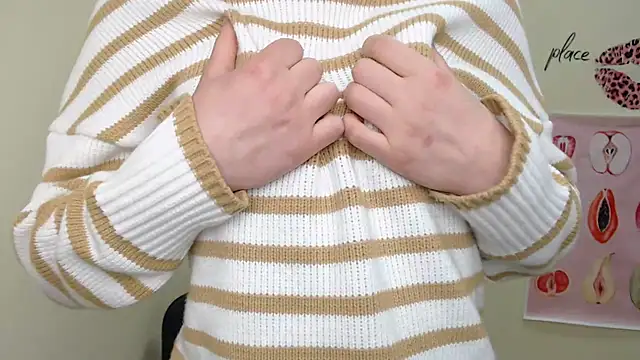 Snapshot of MademoiselleCl chatting on January 14, 2025, 2:32 pm MademoiselleCl online show from January 14, 2025, 2:32 pm