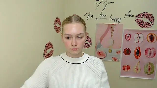 Snapshot of MademoiselleCl chatting on January 17, 2025, 10:55 am MademoiselleCl online show from January 17, 2025, 10:55 am