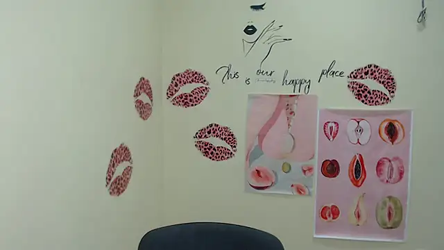 Snapshot of MademoiselleCl chatting on January 19, 2025, 7:04 am MademoiselleCl online show from January 19, 2025, 7:04 am