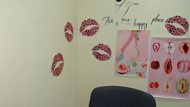 Snapshot of MademoiselleCl chatting on February 2, 2025, 5:15 pm MademoiselleCl online show from February 2, 2025, 5:15 pm