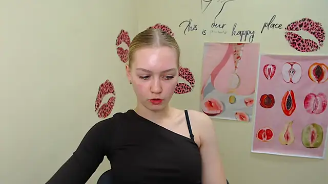 Snapshot of MademoiselleCl chatting on February 16, 2025, 7:15 am MademoiselleCl online show from February 16, 2025, 7:15 am