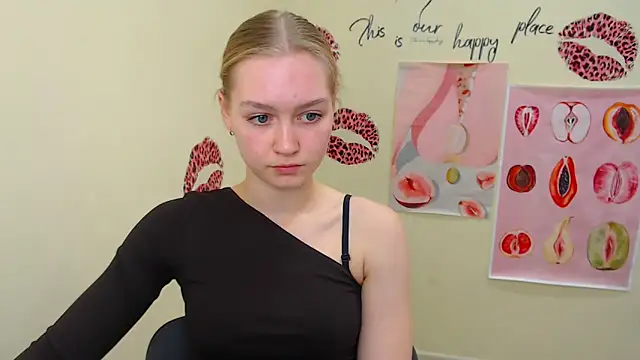 Snapshot of MademoiselleCl chatting on February 16, 2025, 10:21 am MademoiselleCl online show from February 16, 2025, 10:21 am