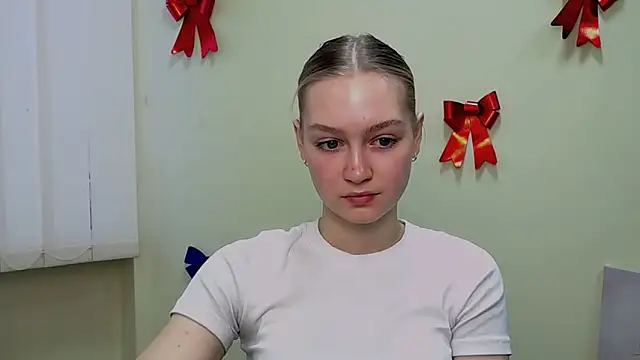 Snapshot of MademoiselleCl chatting on February 25, 2025, 7:42 am MademoiselleCl online show from February 25, 2025, 7:42 am