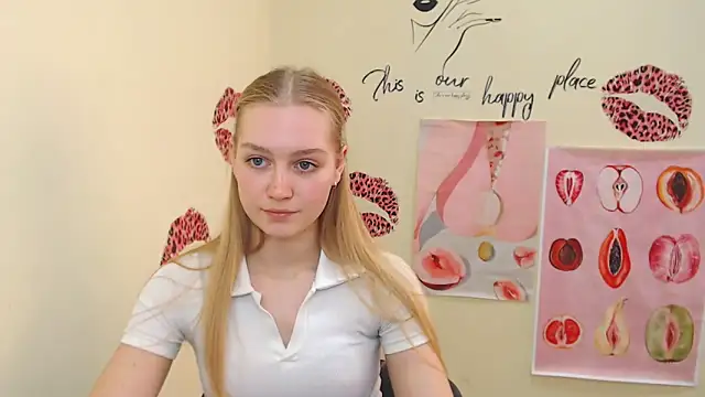 Snapshot of MademoiselleCl chatting on February 27, 2025, 1:38 pm MademoiselleCl online show from February 27, 2025, 1:38 pm