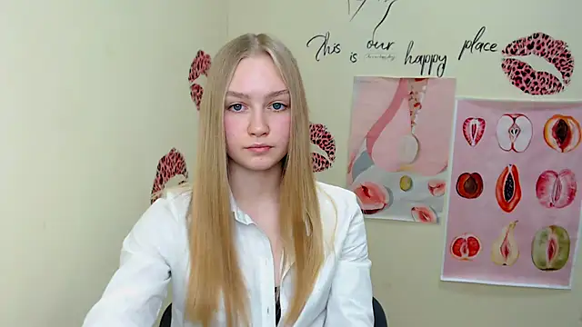 Snapshot of MademoiselleCl chatting on March 8, 2025, 10:32 am MademoiselleCl online show from March 8, 2025, 10:32 am