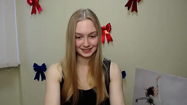 Snapshot of MademoiselleCl chatting on March 14, 2025, 11:01 am MademoiselleCl online show from March 14, 2025, 11:01 am