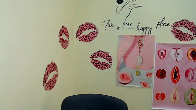 Snapshot of MademoiselleCl chatting on March 21, 2025, 1:01 pm MademoiselleCl online show from March 21, 2025, 1:01 pm