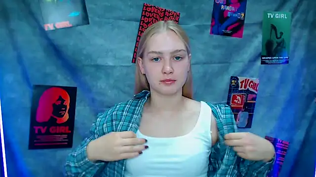 Snapshot of MademoiselleCl chatting on September 22, 2025, 6:15 am MademoiselleCl online show from September 22, 2025, 6:15 am