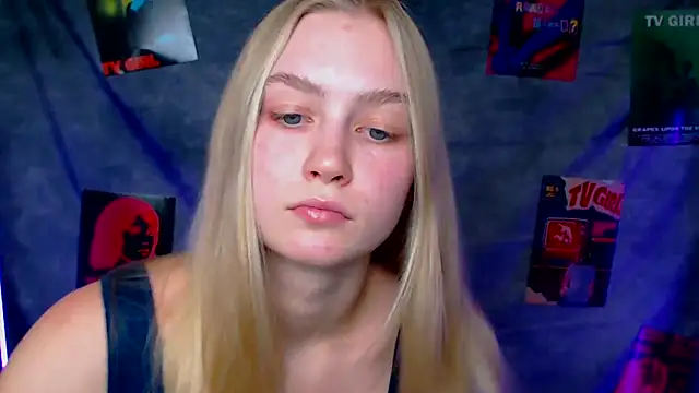 Snapshot of MademoiselleCl chatting on October 15, 2025, 12:05 pm MademoiselleCl online show from October 15, 2025, 12:05 pm