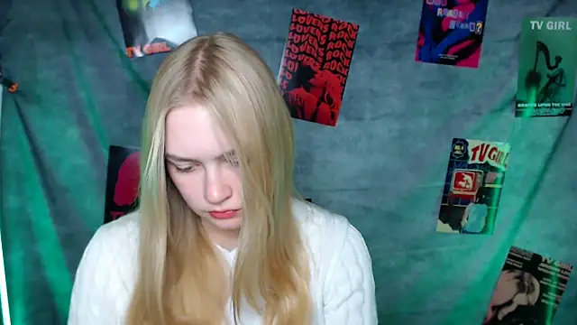 Snapshot of MademoiselleCl chatting on November 5, 2025, 1:22 pm MademoiselleCl online show from November 5, 2025, 1:22 pm