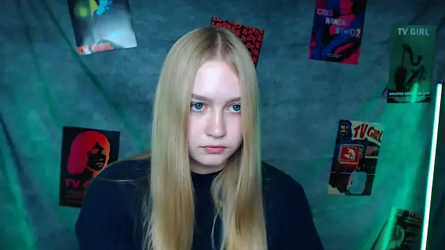 Snapshot of MademoiselleCl chatting on November 8, 2025, 10:04 am MademoiselleCl online show from November 8, 2025, 10:04 am