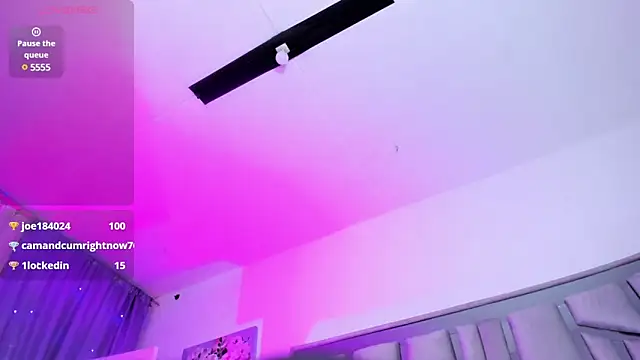  lanna jhonson  online show from February 26, 2025, 2:57 pm