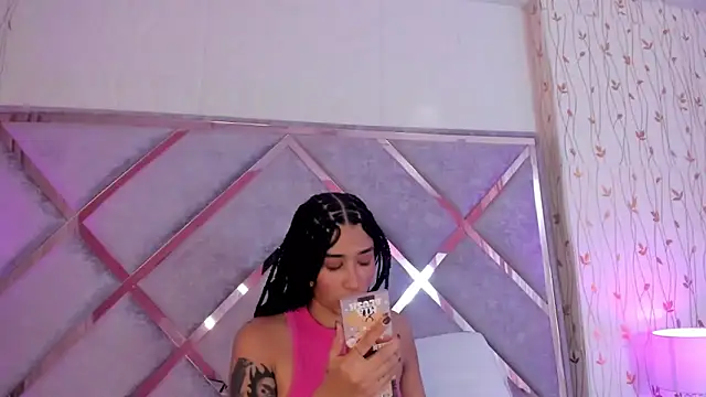  lanna jhonson  online show from March 1, 2025, 12:01 pm