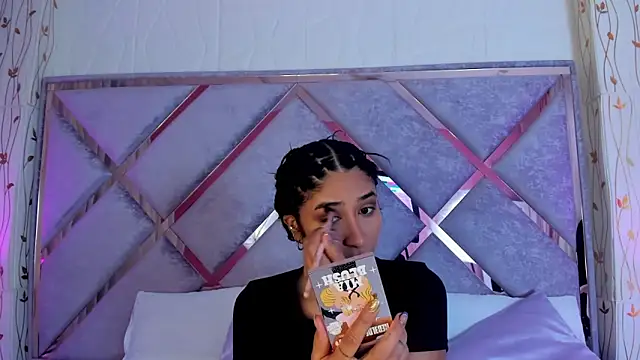  lanna jhonson  online show from March 7, 2025, 11:51 am