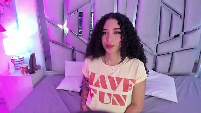  lanna jhonson  online show from March 11, 2025, 2:40 pm