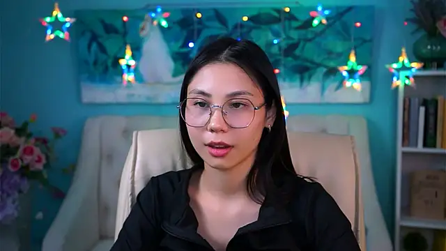 LittleSally   online show from December 7, 2024, 2:24 pm