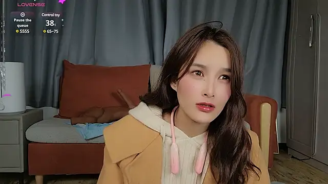 Snapshot of Youth3_ chatting on January 14, 2025, 8:04 pm Youth3 online show from January 14, 2025, 8:04 pm