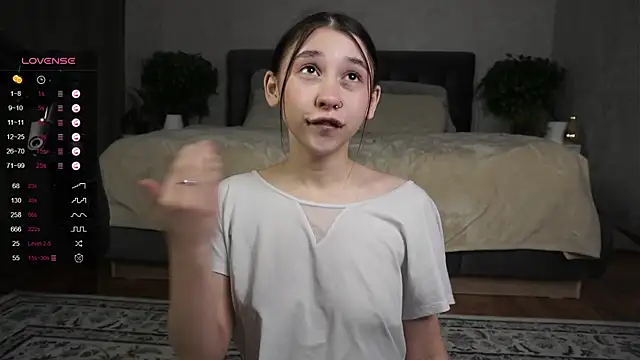 AislyEmbury online show from January 26, 2025, 10:24 pm