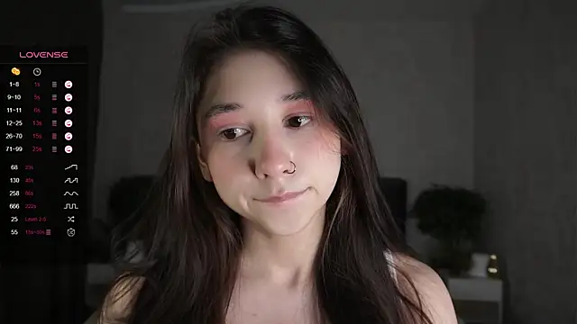 AislyEmbury online show from January 27, 2025, 7:03 pm