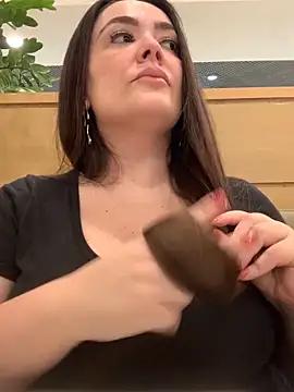 Snapshot of Sophie_Eaton chatting on September 11, 2025, 7:36 pm Sophie Eaton online show from September 11, 2025, 7:36 pm