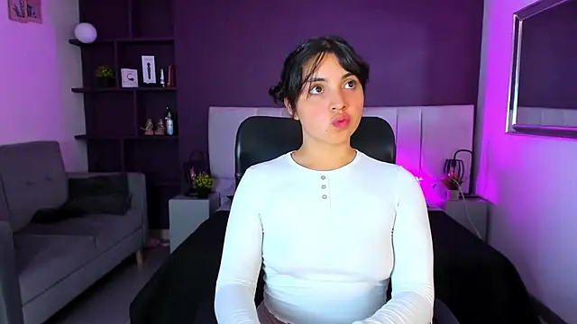 Snapshot of VickyBuunny chatting on December 12, 2024, 2:00 pm VickyBuunny online show from December 12, 2024, 2:00 pm