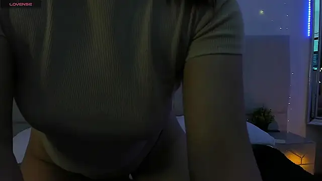 Snapshot of VickyBuunny chatting on February 24, 2025, 3:42 pm VickyBuunny online show from February 24, 2025, 3:42 pm