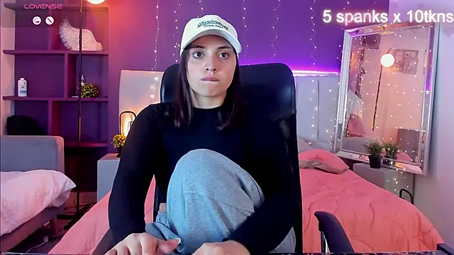 Snapshot of VickyBuunny chatting on March 15, 2025, 2:12 pm VickyBuunny online show from March 15, 2025, 2:12 pm