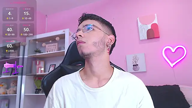 Ian Castillo  online show from January 16, 2025, 11:15 am