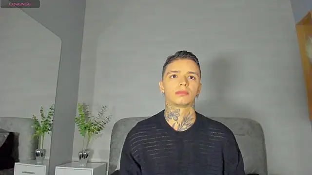 Snapshot of Ian_Castillo_ chatting on June 8, 2026, 11:10 am Ian Castillo online show from June 8, 2026, 11:10 am