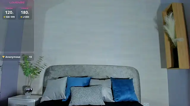 Snapshot of Ian_Castillo_ chatting on June 25, 2026, 11:26 am Ian Castillo online show from June 25, 2026, 11:26 am