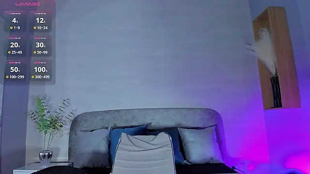 Snapshot of Ian_Castillo_ chatting on July 6, 2026, 11:18 am Ian Castillo online show from July 6, 2026, 11:18 am