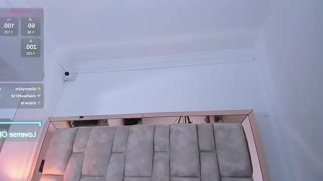 Snapshot of Oliviaa_Evans chatting on February 23, 2025, 3:24 am Oliviaa Evans online show from February 23, 2025, 3:24 am