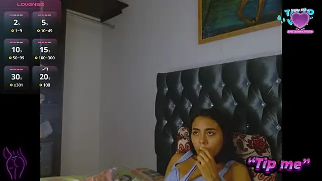 Snapshot of AntonellaAndNoah chatting on January 11, 2025, 4:57 pm AntonellaAndNoah online show from January 11, 2025, 4:57 pm