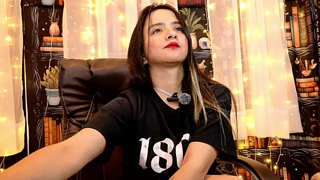 julietta   jackson online show from May 26, 2026, 9:33 pm