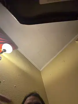 Snapshot of wolfwhite95 chatting on February 4, 2026, 7:31 pm wolfwhite95 online show from February 4, 2026, 7:31 pm