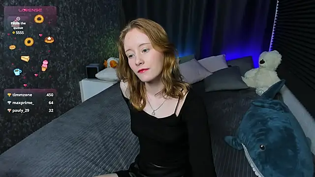 Snapshot of MonicaPerryy chatting on February 19, 2025, 3:17 am MonicaPerryy online show from February 19, 2025, 3:17 am