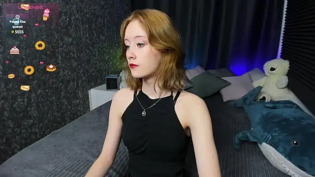 Snapshot of MonicaPerryy chatting on March 13, 2025, 9:26 pm MonicaPerryy online show from March 13, 2025, 9:26 pm
