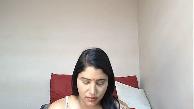 Snapshot of XIndianintimacy chatting on January 5, 2025, 7:28 pm XIndianintimacy online show from January 5, 2025, 7:28 pm