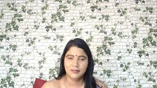 Snapshot of XIndianintimacy chatting on February 7, 2025, 11:13 pm XIndianintimacy online show from February 7, 2025, 11:13 pm