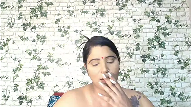 Snapshot of XIndianintimacy chatting on February 23, 2025, 8:33 pm XIndianintimacy online show from February 23, 2025, 8:33 pm