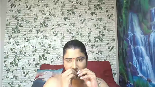 Snapshot of XIndianintimacy chatting on March 9, 2025, 12:00 am XIndianintimacy online show from March 9, 2025, 12:00 am