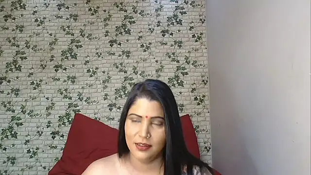 Snapshot of XIndianintimacy chatting on October 2, 2025, 7:21 pm XIndianintimacy online show from October 2, 2025, 7:21 pm