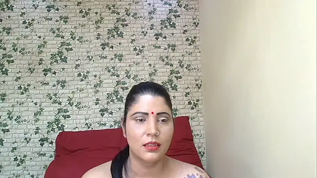 Snapshot of XIndianintimacy chatting on November 13, 2025, 7:13 pm XIndianintimacy online show from November 13, 2025, 7:13 pm