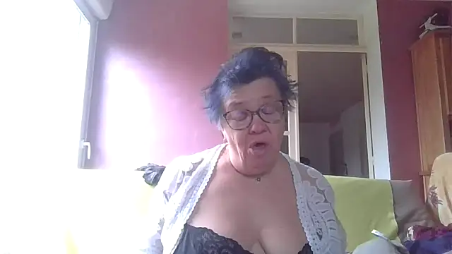 Vandeae44 online show from January 18, 2026, 10:30 am