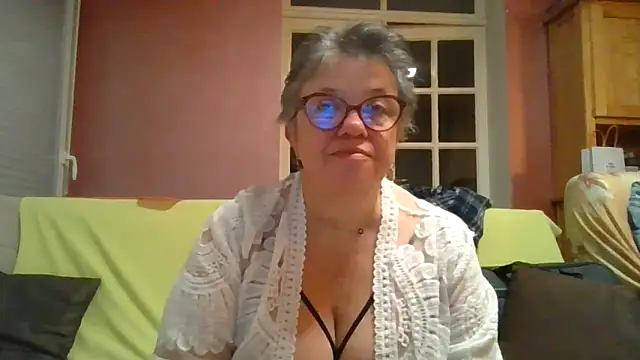 Vandeae44 online show from March 23, 2026, 8:46 pm